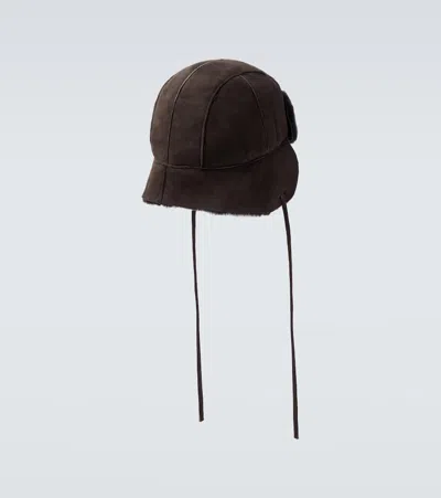 Auralee Shearling Hat In Brown