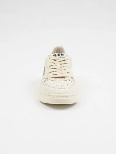 Autry Sneakers Dirty White In White