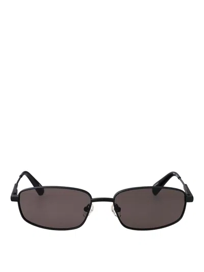 Jacquemus Sera Sunglasses In Black