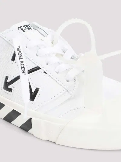 Off-white Low-top Sneakers With Graphic Arrow Detailing In Multi