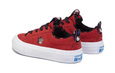 Converse (gs)  Hello Kitty X One Star Low Top 'red'