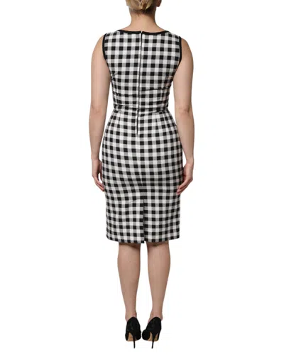 Dolce & Gabbana White Black Checkered Sleeveless Sheath Dress In Gray