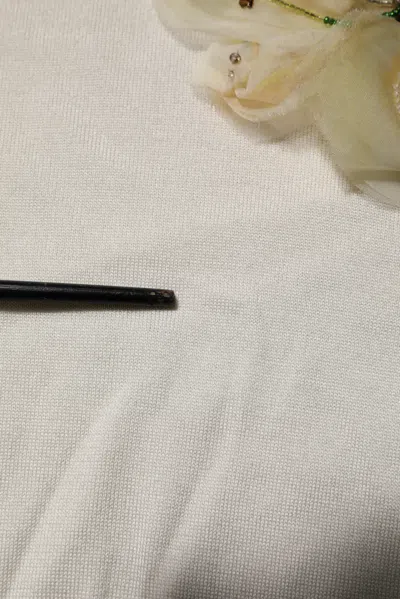 Pre-owned Dolce & Gabbana White Silk Lily Embellished Pullover Women's Sweater ()