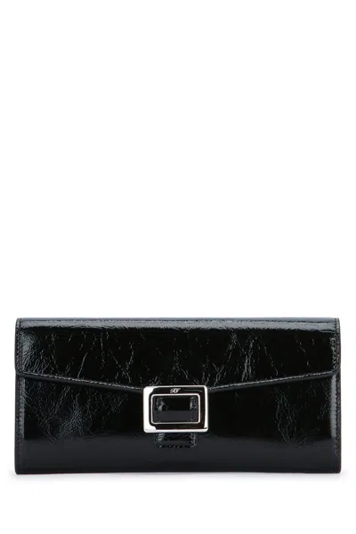 Roger Vivier Belle Vivier Wallet Chain In Black