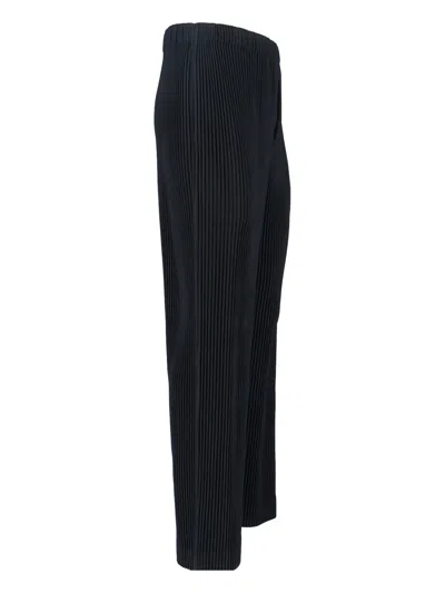 Issey Miyake Cropped Pleated Trousers For Modern Look In Black