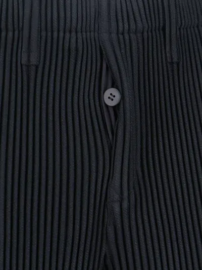 Issey Miyake Cropped Pleated Trousers For Modern Look In Black