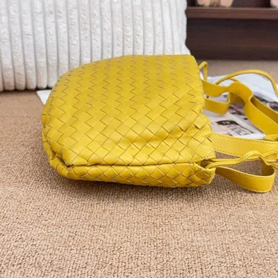 Bottega Veneta Women Pre-loved Bag Very Good Condition In Yellow