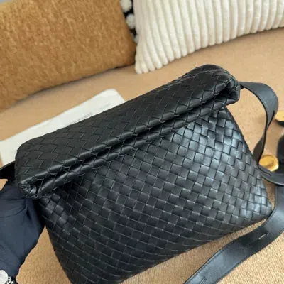 Bottega Veneta Women Pre-loved Bag Very Good Condition In Black