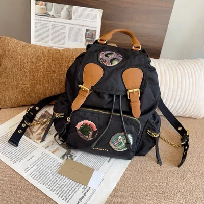 Burberry Women Pre-loved Bag Very Good Condition In Multi