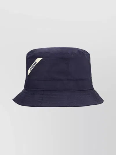 Jacquemus Ovaile Nylon Bucket Hat With Side Pocket In Blue