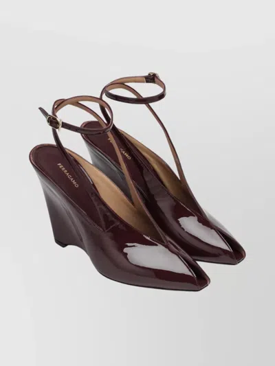 Ferragamo Peep Toe Wedge Sandals In Bordeaux In Burgundy