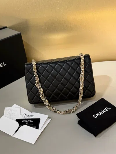 Pre-owned Chanel Women Pre-loved Bag Very Good Condition In Multi