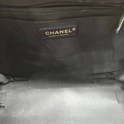 Pre-owned Chanel Women Pre-loved Bag Very Good Condition In Multi