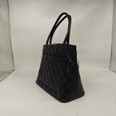 Pre-owned Chanel Women Pre-loved Bag Very Good Condition In Multi