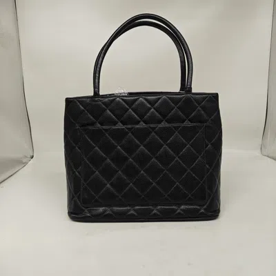 Pre-owned Chanel Women Pre-loved Bag Very Good Condition In Multi