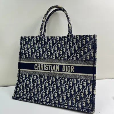 Dior Women Pre-loved Bag Very Good Condition In Black