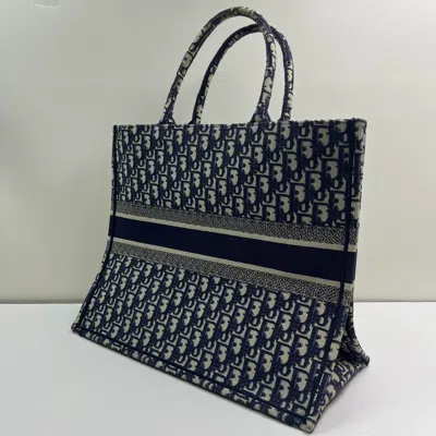 Dior Women Pre-loved Bag Very Good Condition In Black