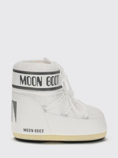 Moon Boot White Logo Boots In White