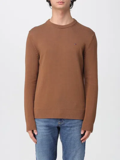 Tommy Jeans Sweater  Men Color Brown In Brown