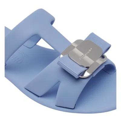 Ferragamo New Vara Bow-detailed Slides In Blue