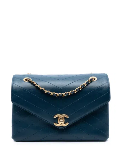Pre-owned Chanel 2018 Small Chevron Lambskin Stitched Envelope Flap Shoulder Bag In Blue