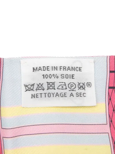 Pre-owned Hermes 2001-2025 Couvertures Nouvelles Silk Twilly Scarf Scarves In Pink