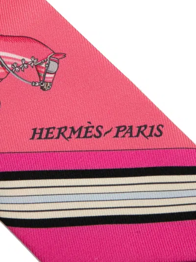 Pre-owned Hermes 2001-2025 Couvertures Nouvelles Silk Twilly Scarf Scarves In Pink
