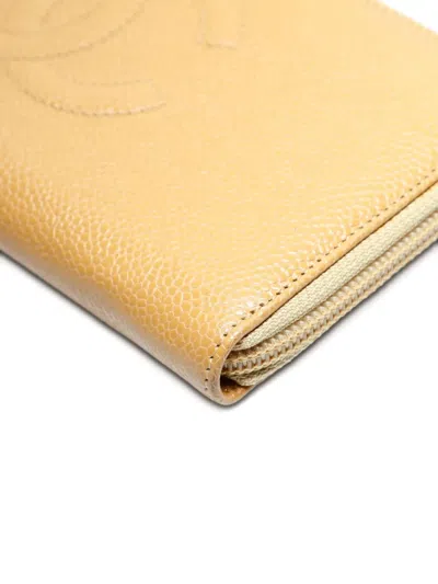 Pre-owned Chanel 2004-2005 Cc Mark Round Zip Wallet In Neutral
