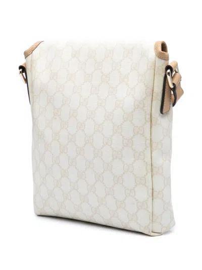 Pre-owned Gucci 2000-2015 Gg Supreme Crossbody Bag In White