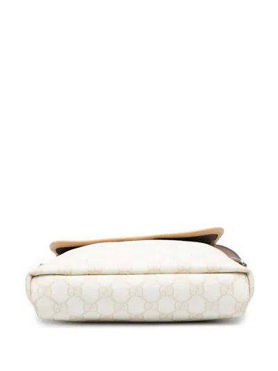 Pre-owned Gucci 2000-2015 Gg Supreme Crossbody Bag In White