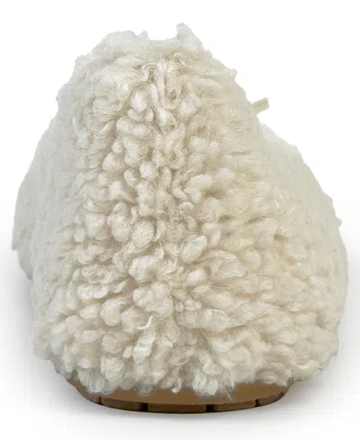 Aerosoles Women's Patrina Cozy Casual Ballet Flat In White