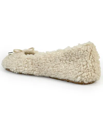 Aerosoles Women's Patrina Cozy Casual Ballet Flat In White