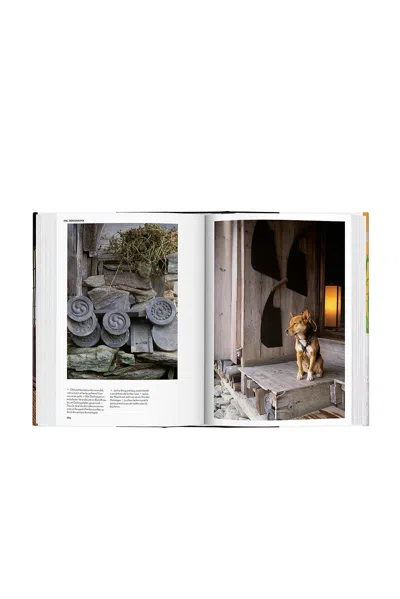 Taschen Living In Japan. 40th Ed. In Brown