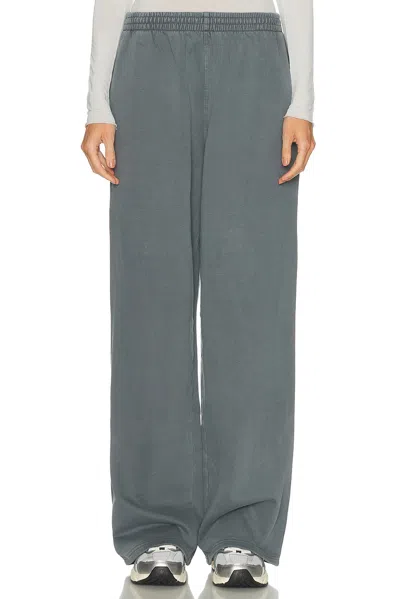 Skims Boyfriend Fleece Baggy Sweatpant In Gray