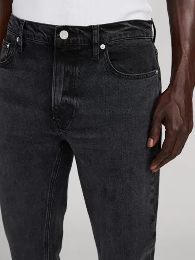 Frame Modern Straight Jeans In Black