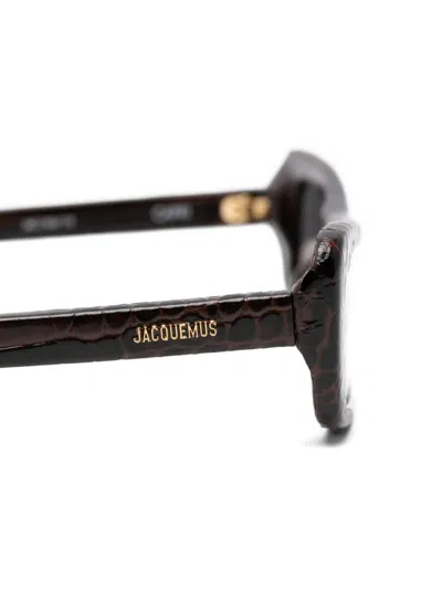 Jacquemus Rectangular Brown Frame Sunglasses With Textured Pattern In Black