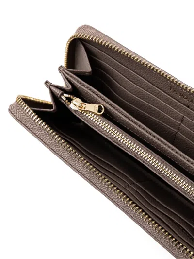 Patrizia Pepe Fly-plaque Zipped Wallet In Neutral