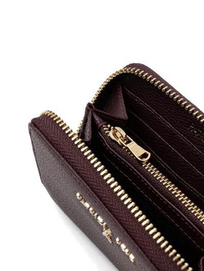 Patrizia Pepe Logo-lettering Zipped Wallet In Burgundy