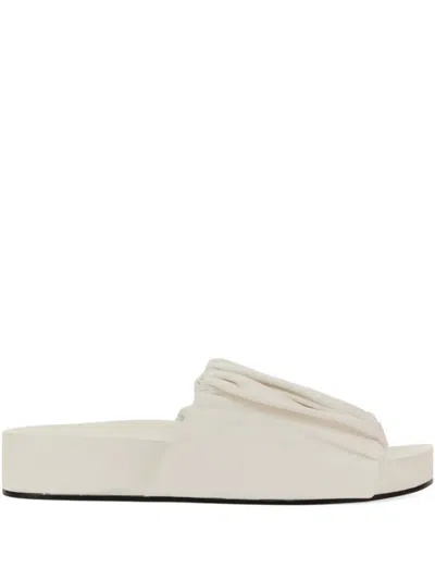 Jil Sander Flat Ruched Leather Sandals In Neutral