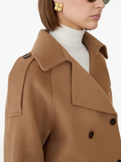 Jovonna Buttoned Jacket In Brown