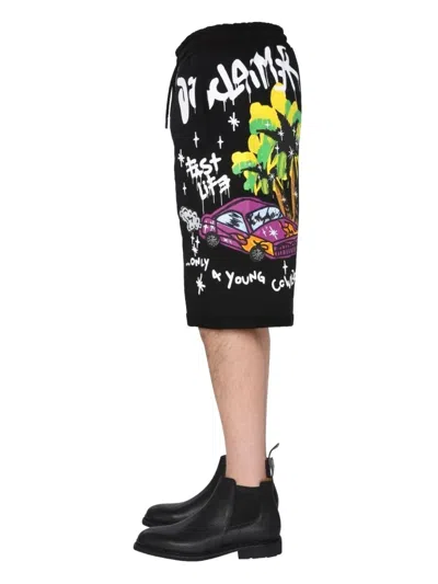 Disclaimer Graphic-print Bermuda Shorts In Black