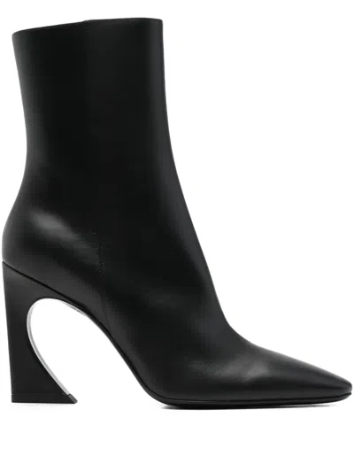 Fendi Point-toe Ankle Boot In Black