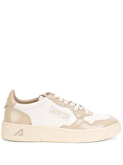 Autry Action Lace-up Sneakers In Neutral