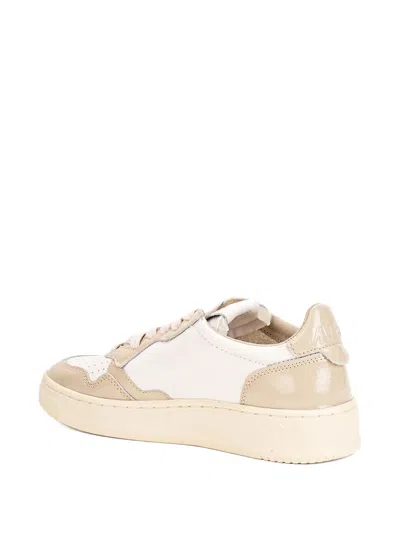Autry Action Lace-up Sneakers In Neutral