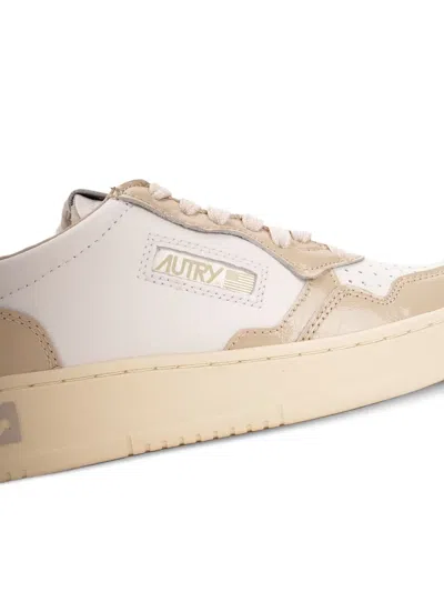 Autry Action Lace-up Sneakers In Neutral