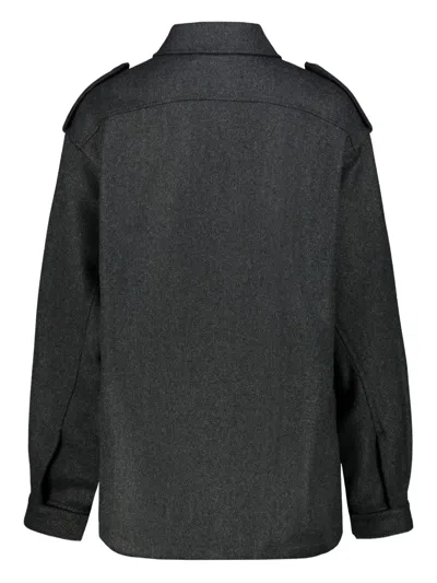 盖袋衬衫式夹克