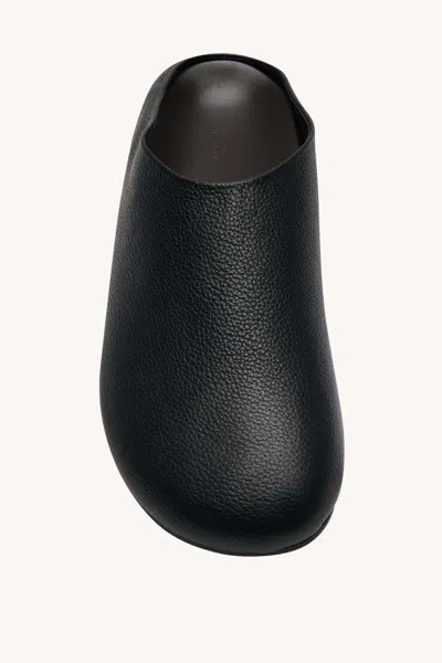The Row Hudson Leather Relaxed Slippers In Black