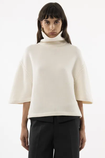 Arakii Knitted Turtleneck T-shirt In White
