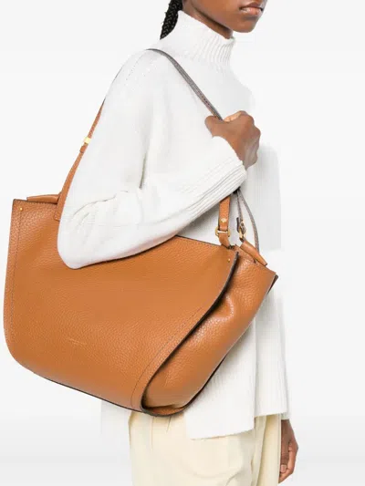 Gianni Chiarini Bloom Leather Shoulder Bag In Brown