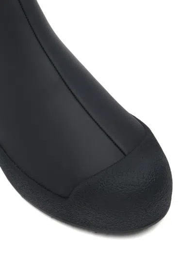 Bally Pull-on Leather Curling Boots In Black